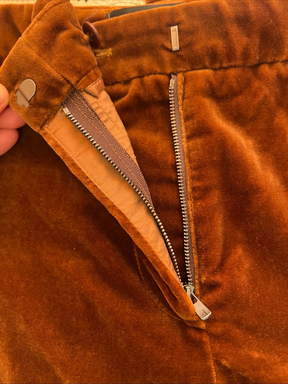 Nili Lotan Derek Cognac/Brown Velvet Flare Mid Rise Cropped Pants - size 8- Nwot - Picture 10 of 10